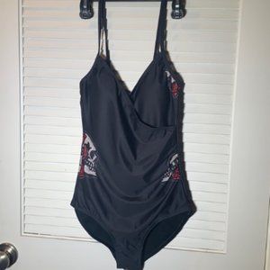 NWT skull 1piece swimsui